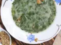 Czy zupa szczawiowa jest zdrowa? Sprawdź jej zalety i wady
