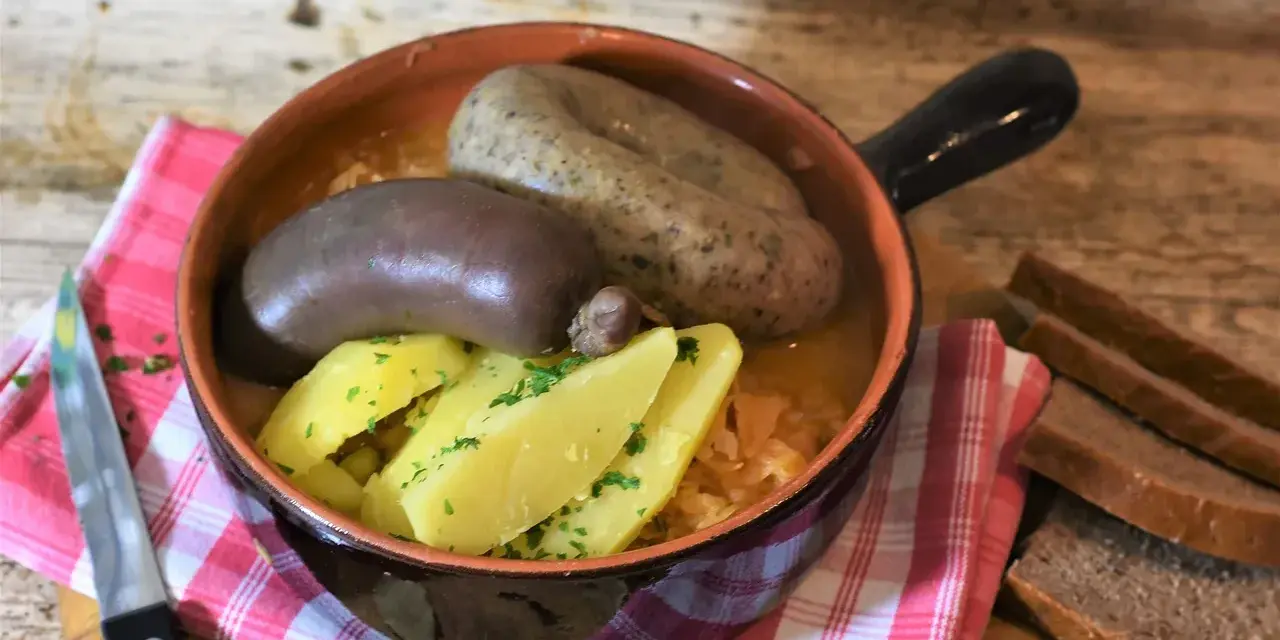 Ile suchej krwi do kaszanki? Odpowiednia ilość dla idealnego smaku