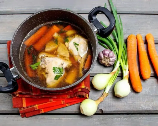 Jak uratować niedogotowane ziemniaki w zupie i uniknąć rozczarowania
