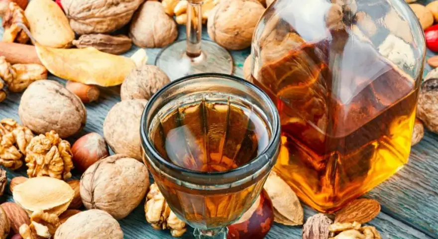 Jakie przekąski do whisky? Odkryj idealne połączenia smakowe
