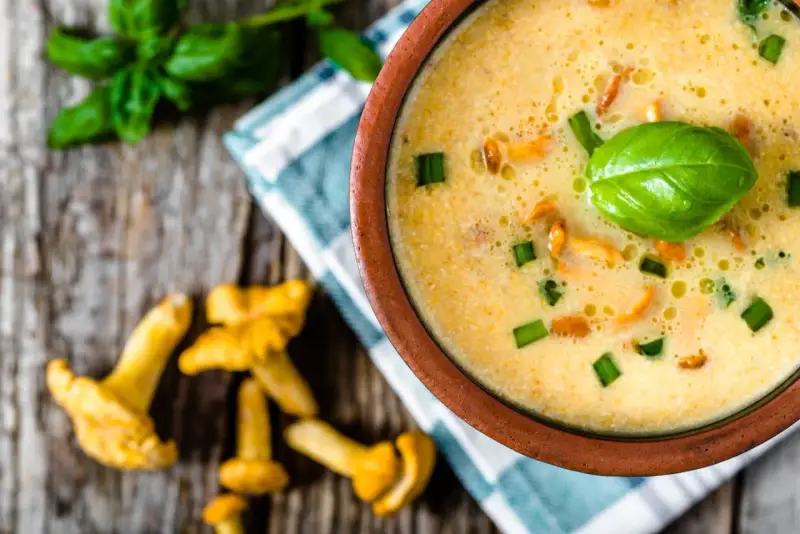 Jak zrobić zupę z kurek, aby zachwycić smakiem i aromatem